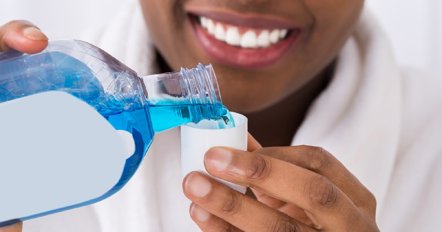 THE BEST TEETH WHITENING MOUTHWASH