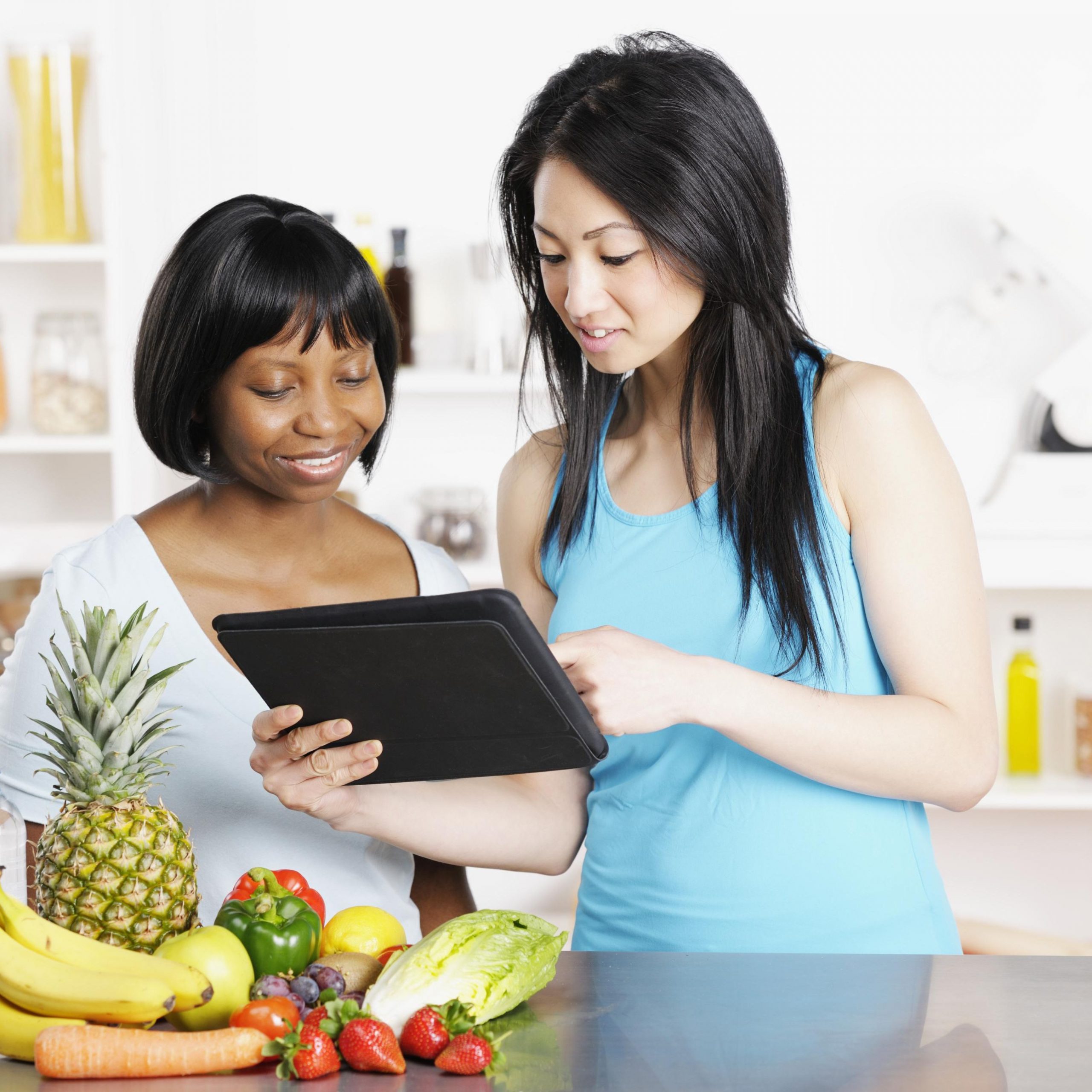 HOW TO CHOOSE THE RIGHT NUTRITIONIST