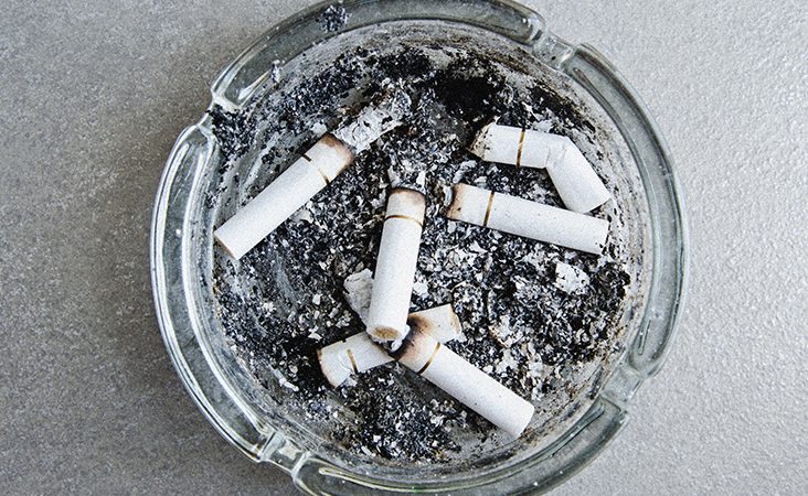 How does nicotine replacement therapy work on quit smoking?
