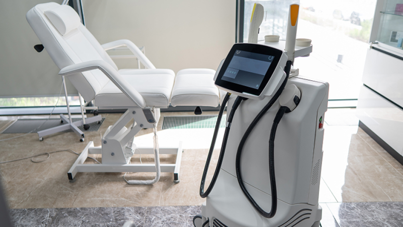 Can You Combine Pimple Scar and Laser Mole Removal in the Same Visit?