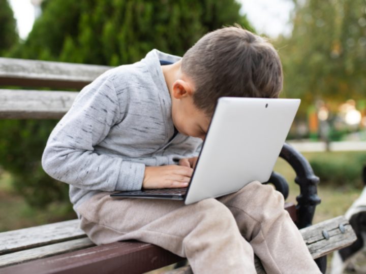 Posture Correction for Kids: Should Parents Be Concerned?